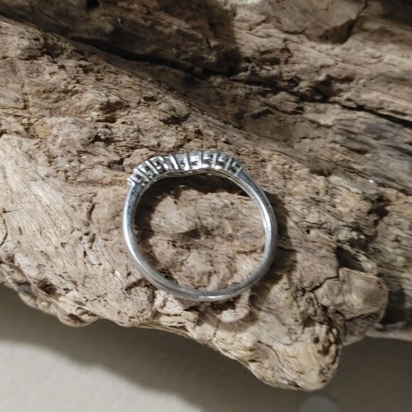 Jeulia Ring Size 9 Vintage Sterling Silver Stackable Wrap Moissanite Accents - Picture 7 of 15